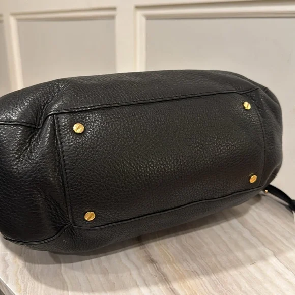 Tory Burch Bag Black and Gold Pebbled Leather Shoulder Bag with Strap - Picture 8 of 17